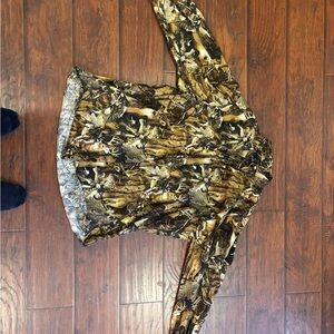 RedHead Men’s Camouflage Button Down Shirt